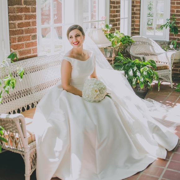 Meet your Posher, Katlyn - Picture 2 of 2